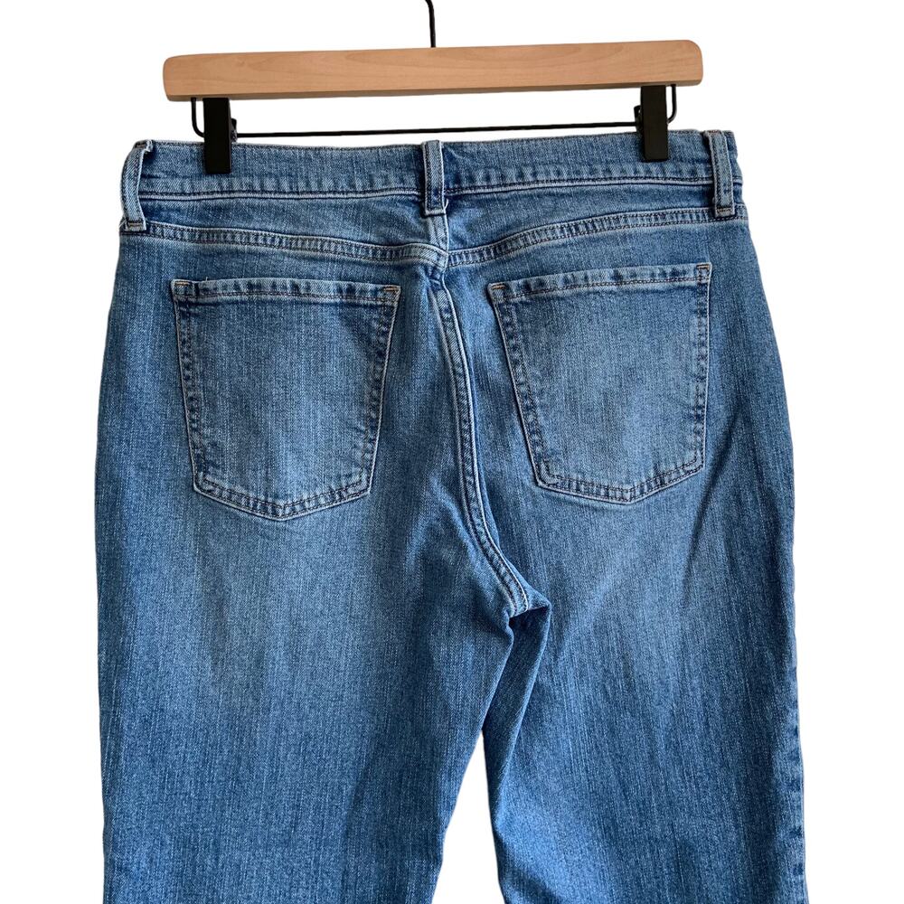 Old Navy Size 6 Mid Rise Boyfriend Jeans - Picture 3 of 7